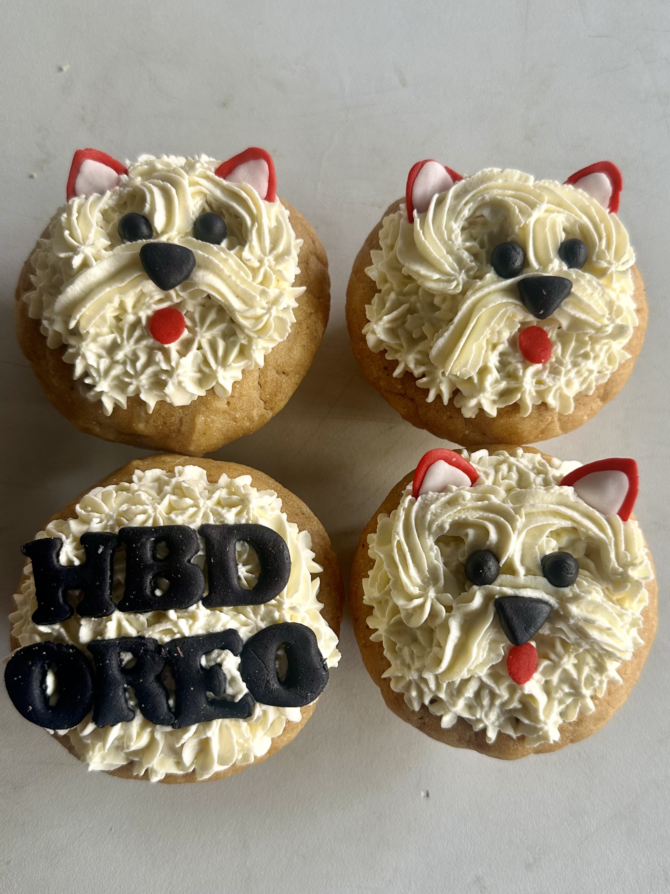 Pup cakes