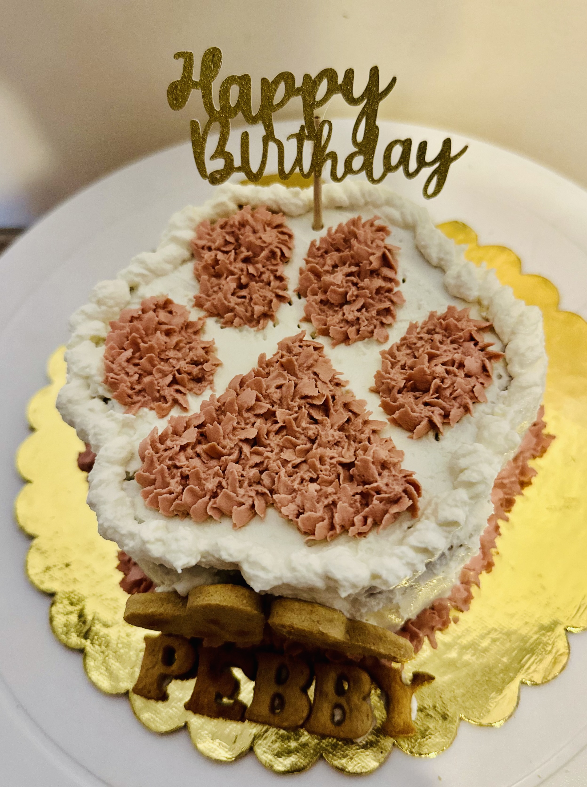 Paw cake