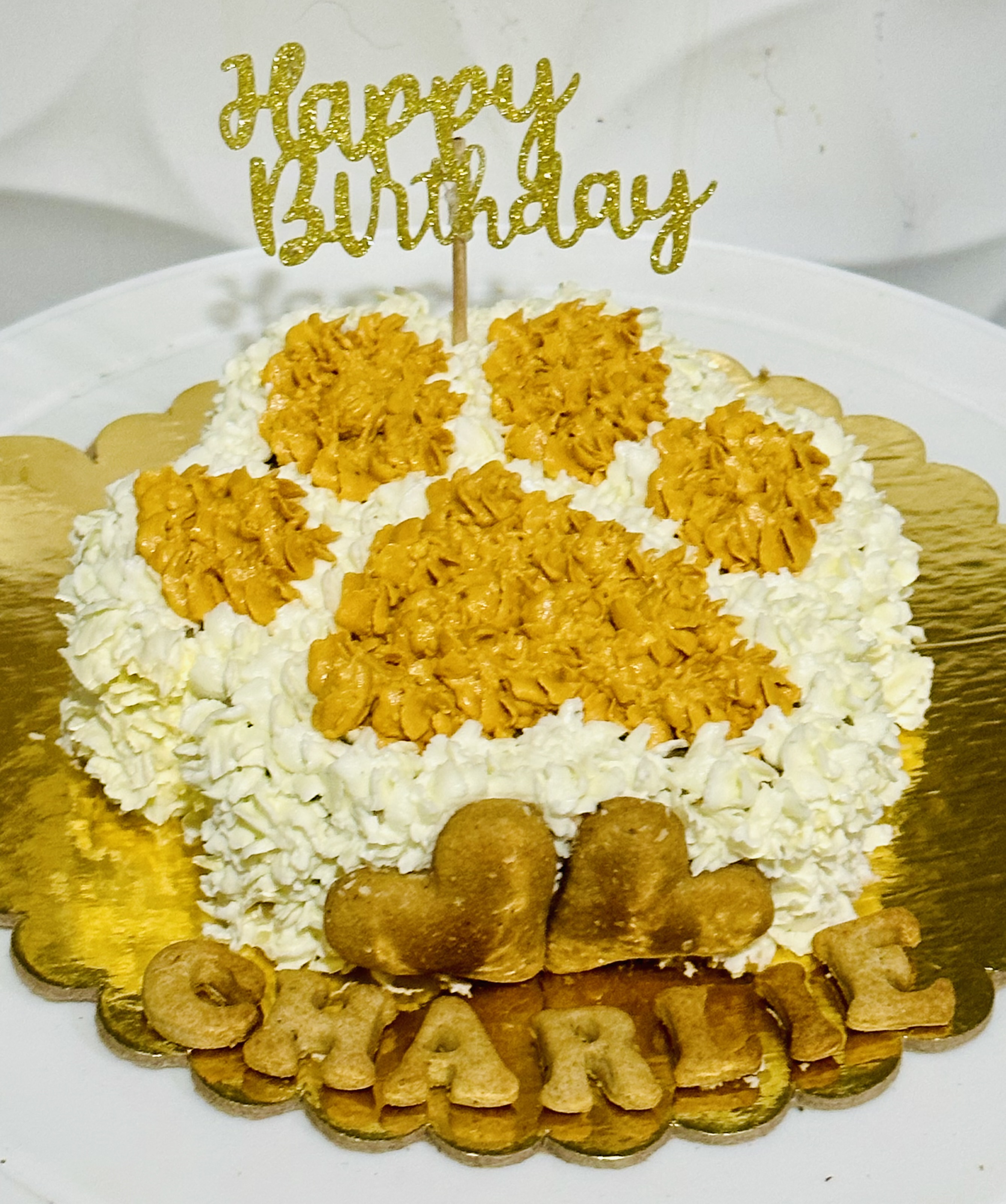 Paw cake